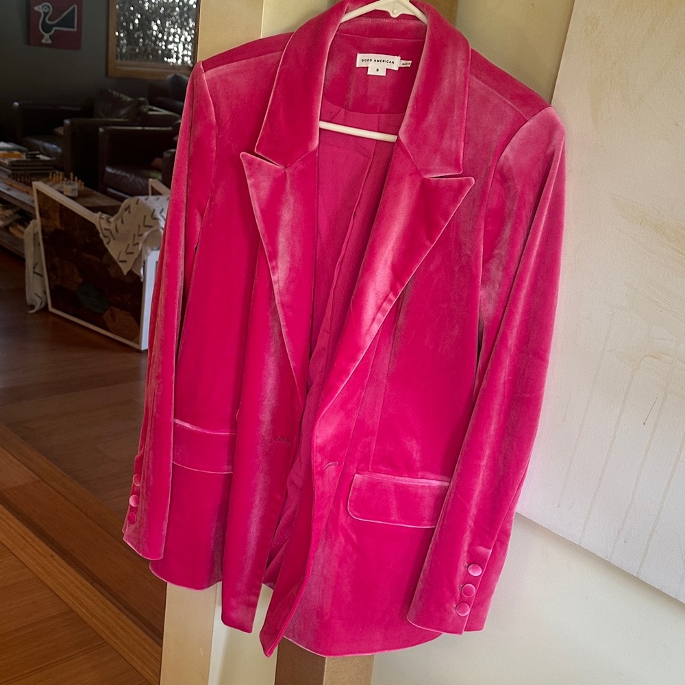 Good American Hot Pink Velvet Blazer